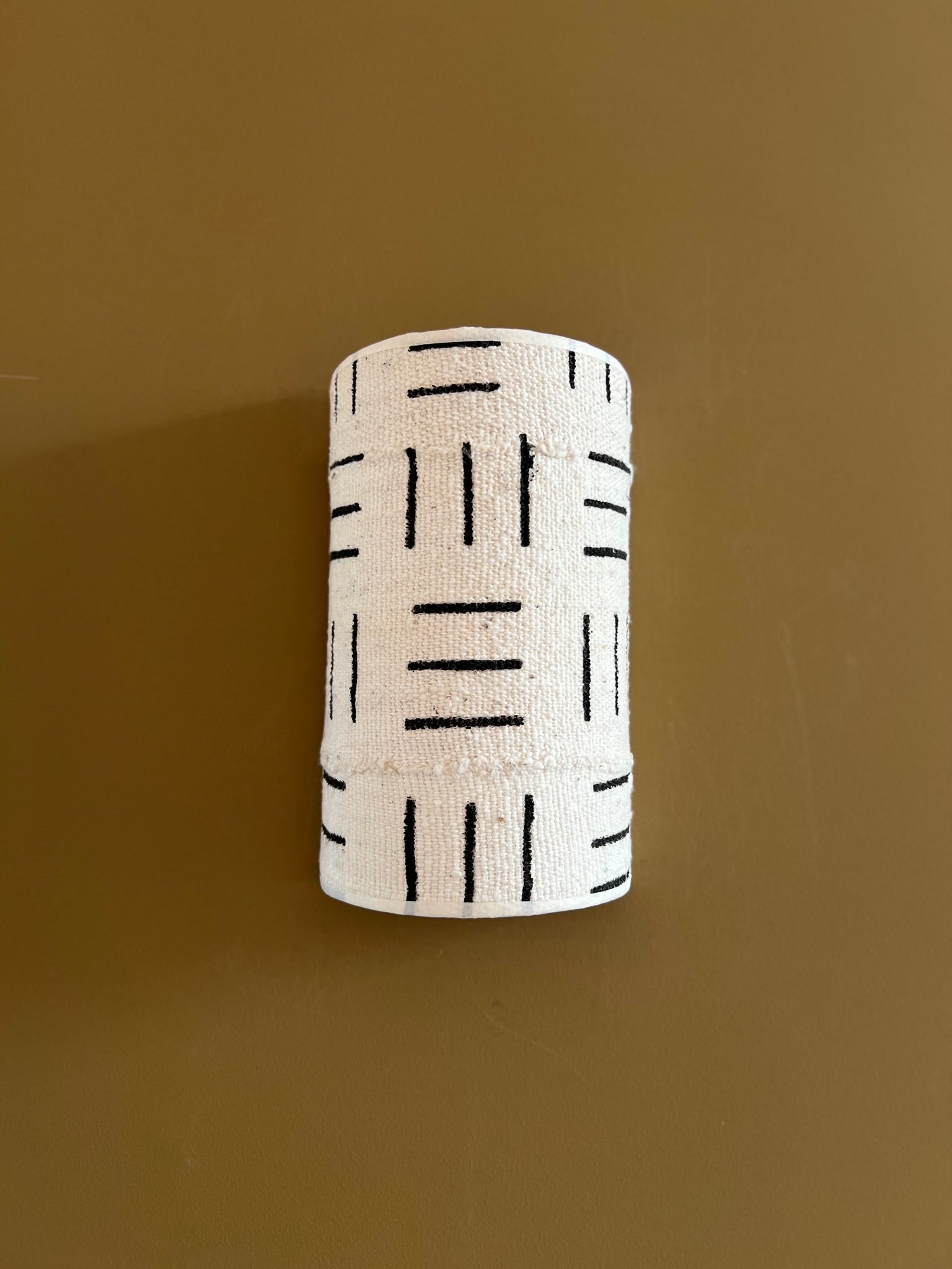 Bogolan White Stripes | Wall Light