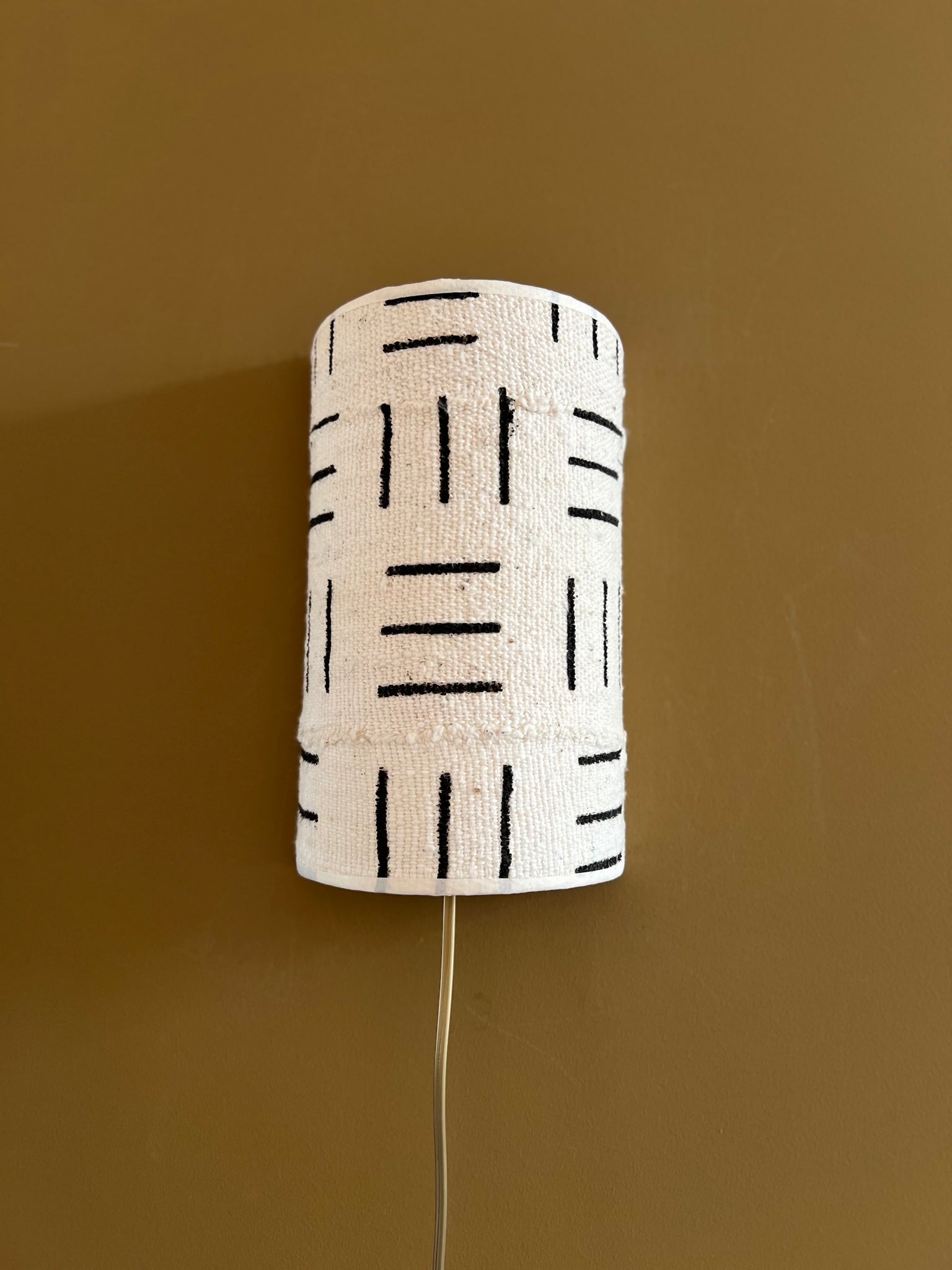 Bogolan White Stripes | Wall Light