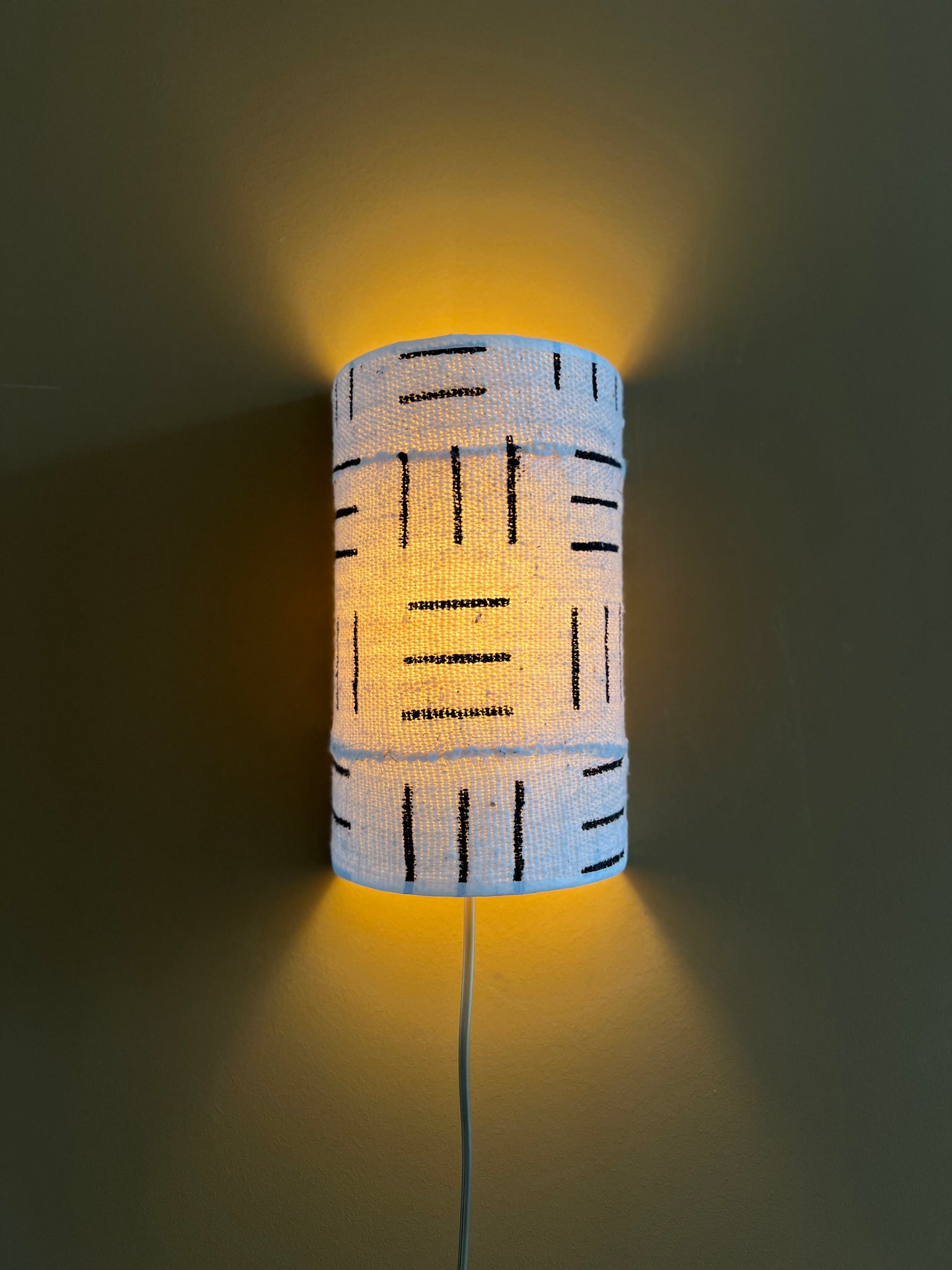 Bogolan White Stripes | Wall Light