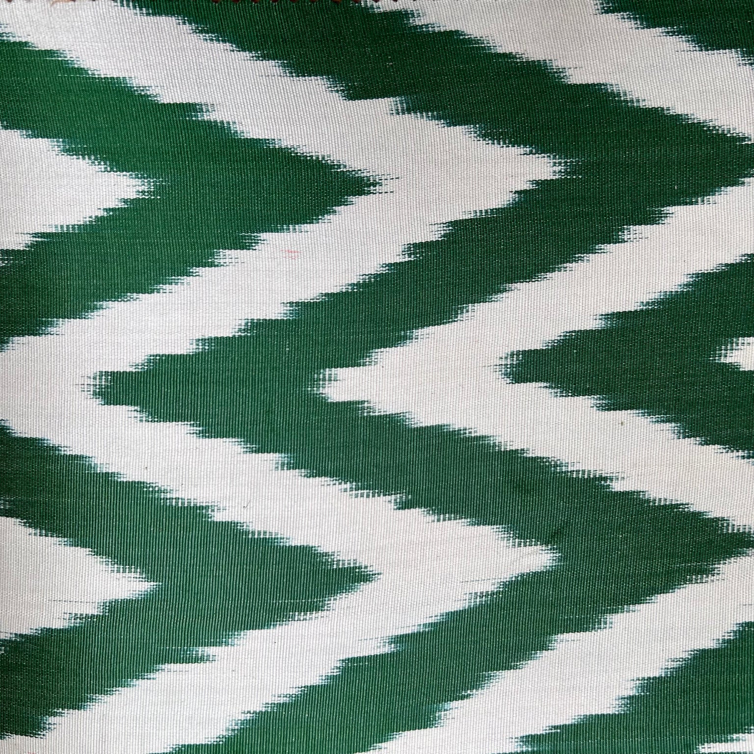 green zigzag